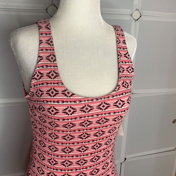 Akira Chicago Red Label Aztec Print Low Back BodyCon Dress Size Small - Picture 5 of 12